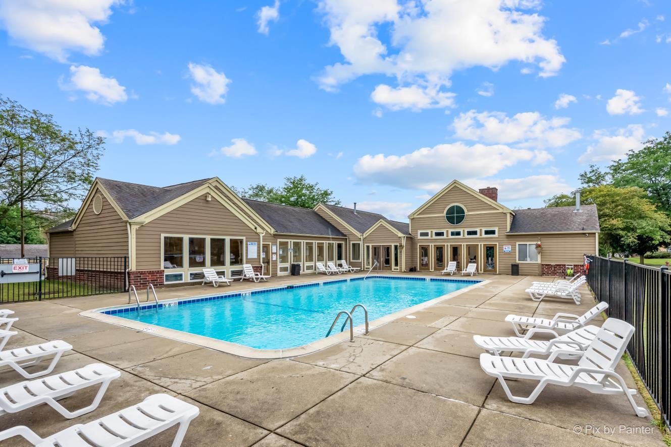 124 Glengarry Drive Unit: 302