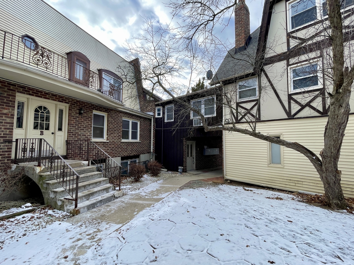 844 Village Quarter Road Unit: C