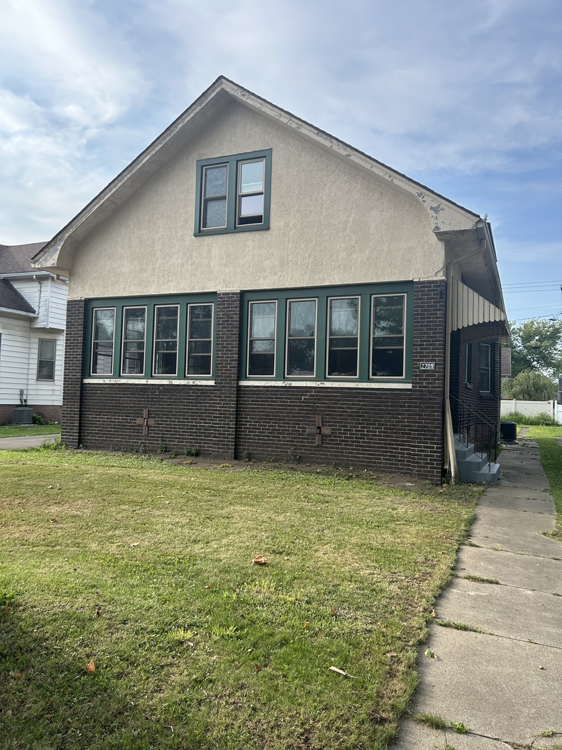 2709 4th Street
