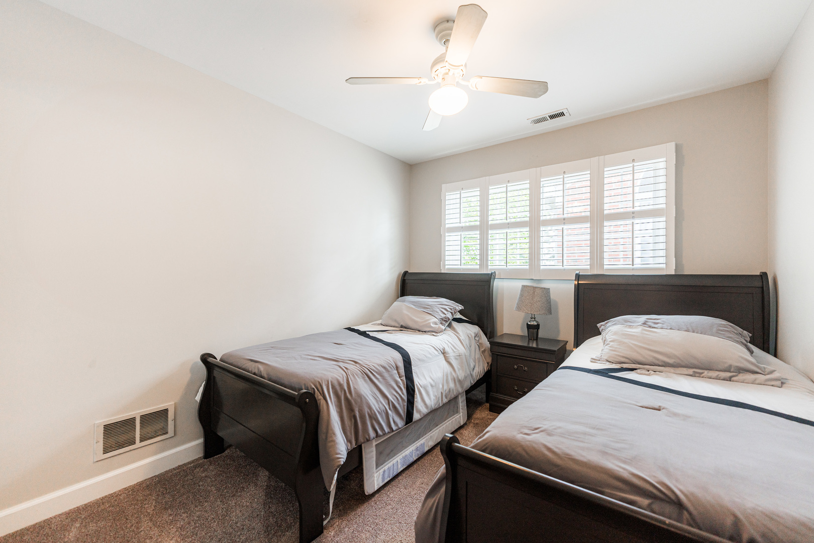 408 W Parkside Drive