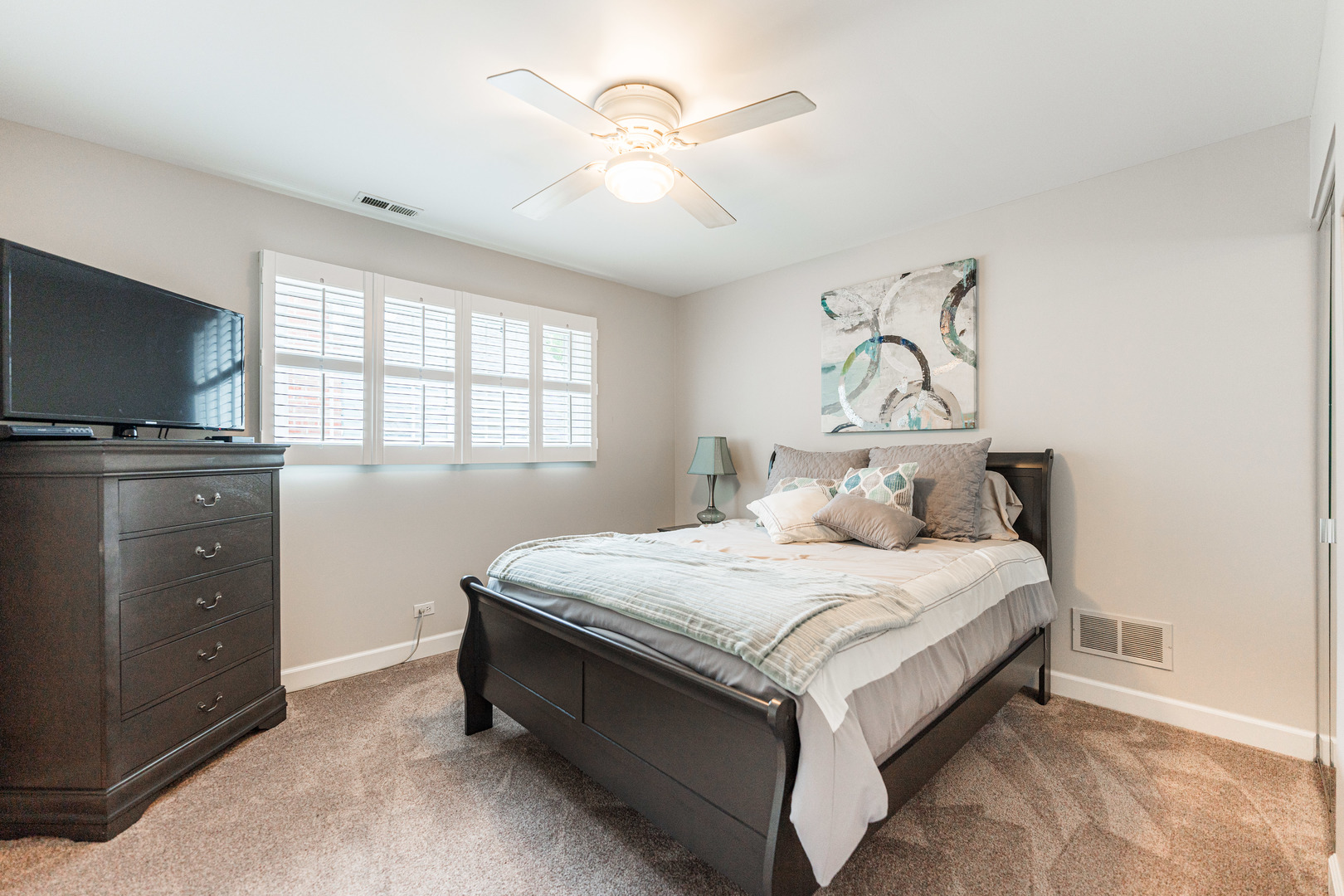 408 W Parkside Drive