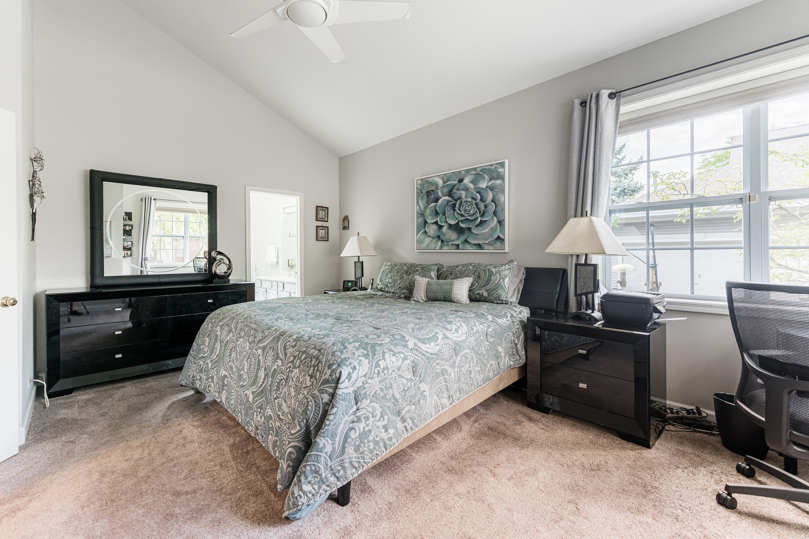 408 W Parkside Drive