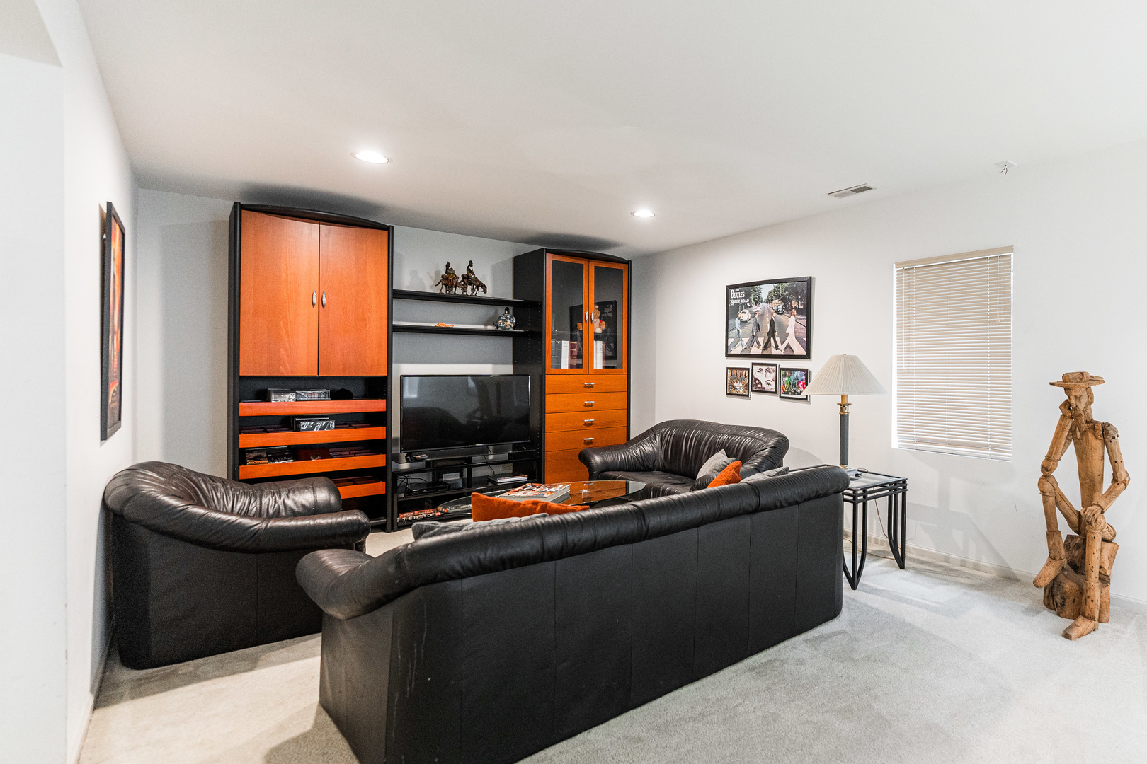 408 W Parkside Drive