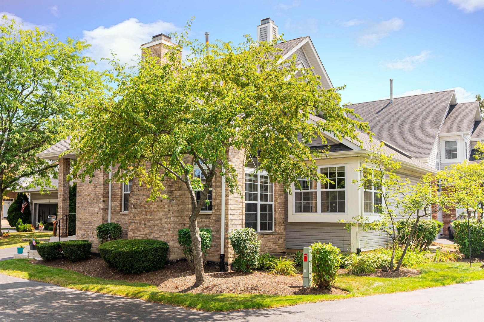 408 W Parkside Drive