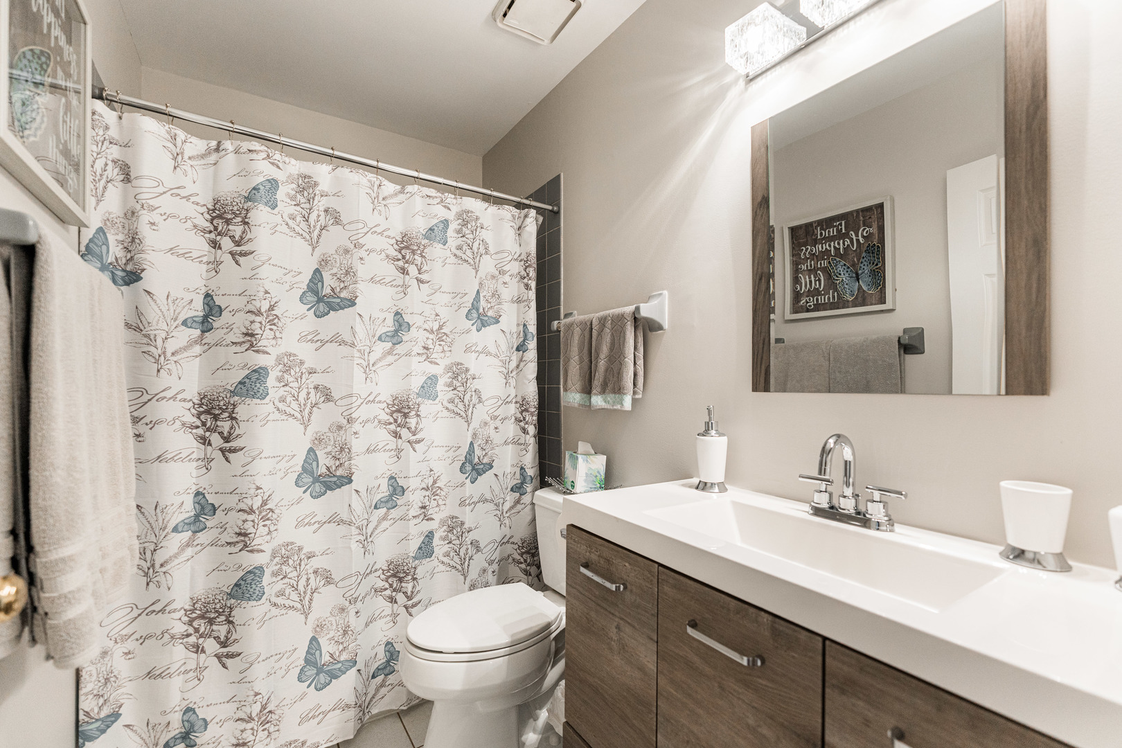 408 W Parkside Drive