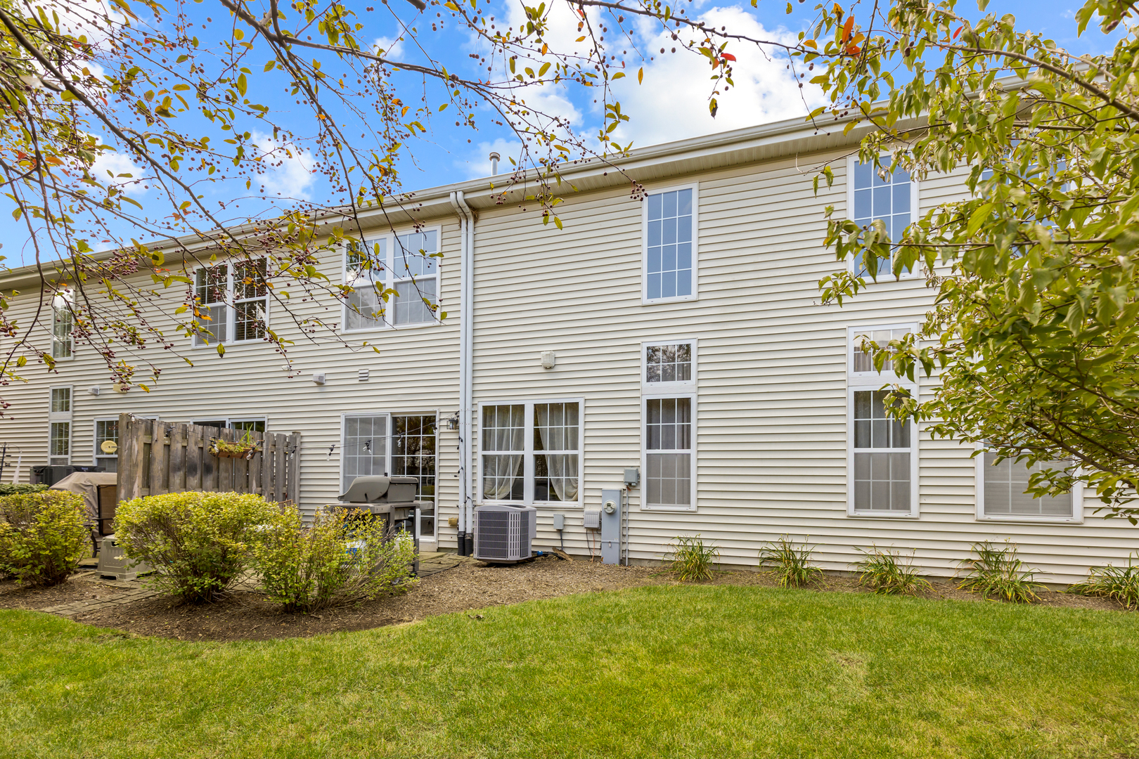 552 Yorkshire Lane