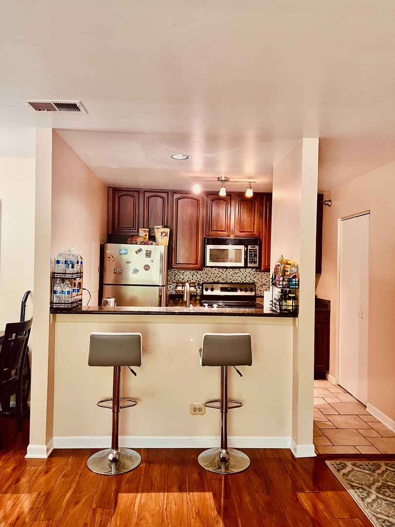 104 GLENGARRY Drive Unit: 108