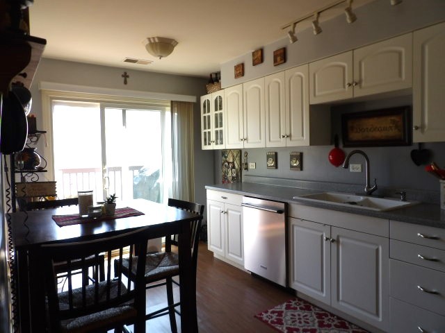 403 Gloria Lane