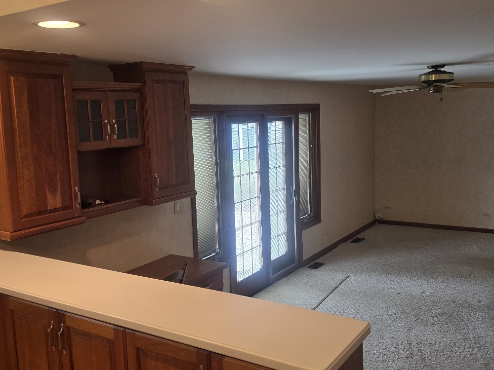 303 E Carpenter Drive