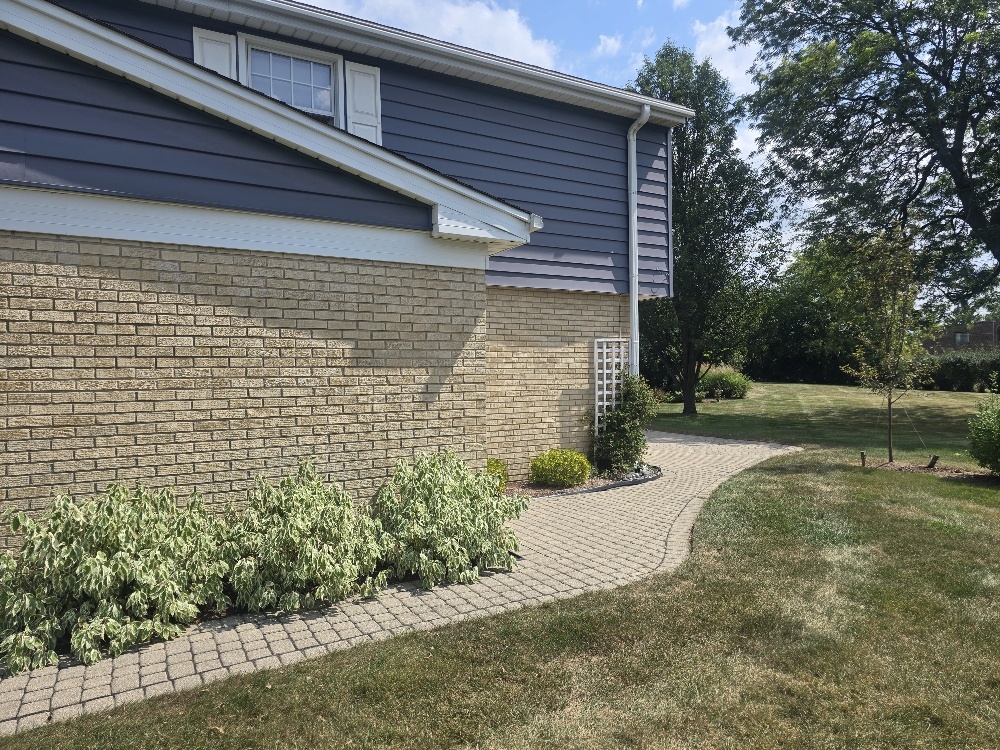 303 E Carpenter Drive