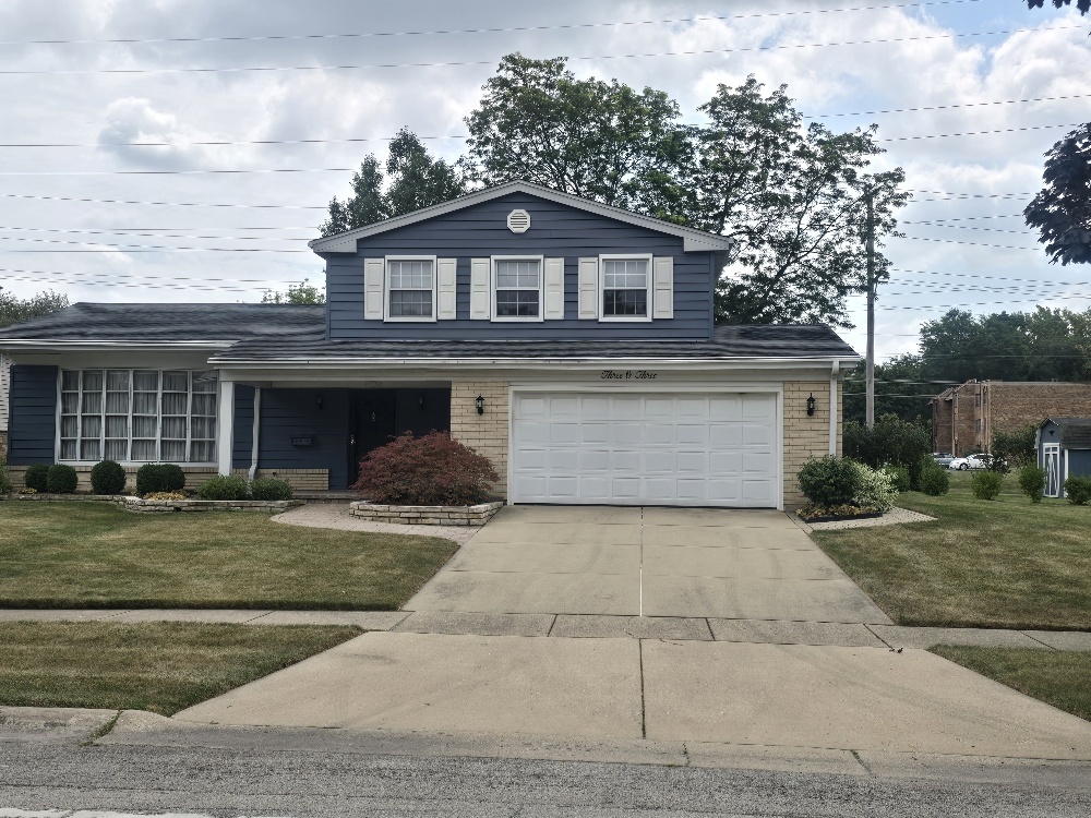 303 E Carpenter Drive