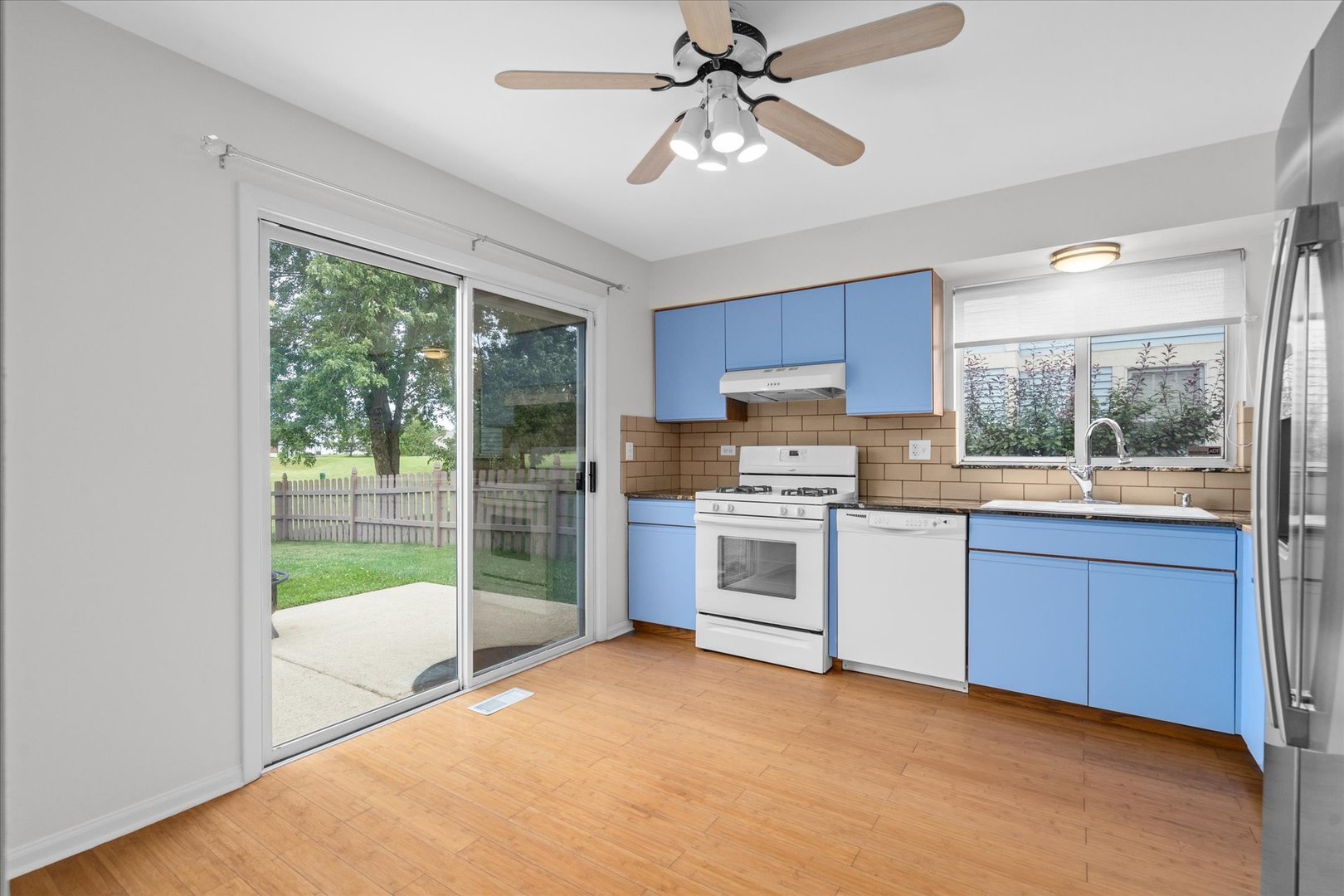 1642 Penny Lane