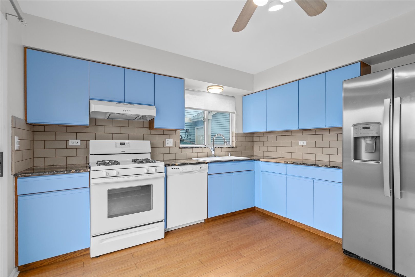 1642 Penny Lane