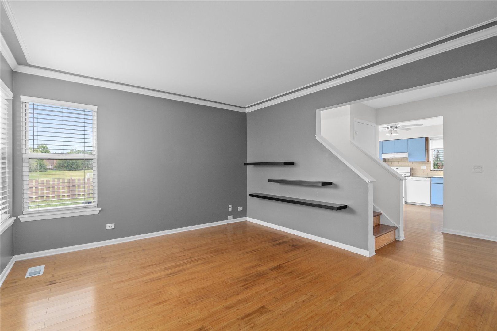 1642 Penny Lane