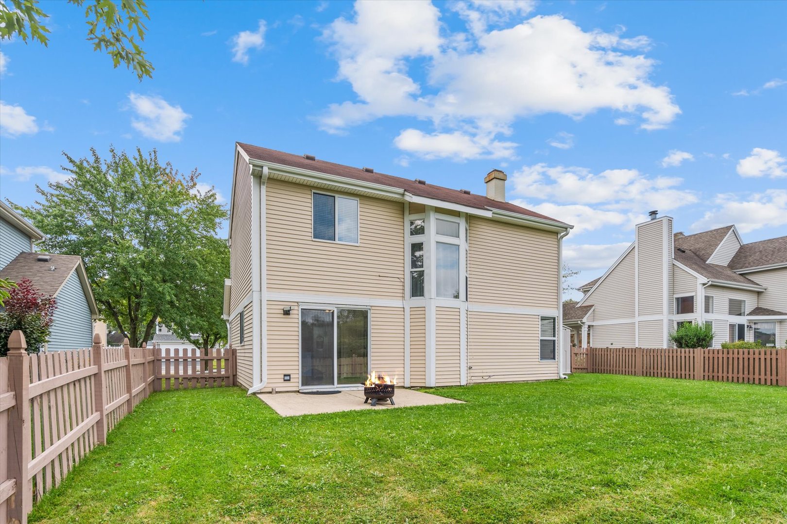 1642 Penny Lane