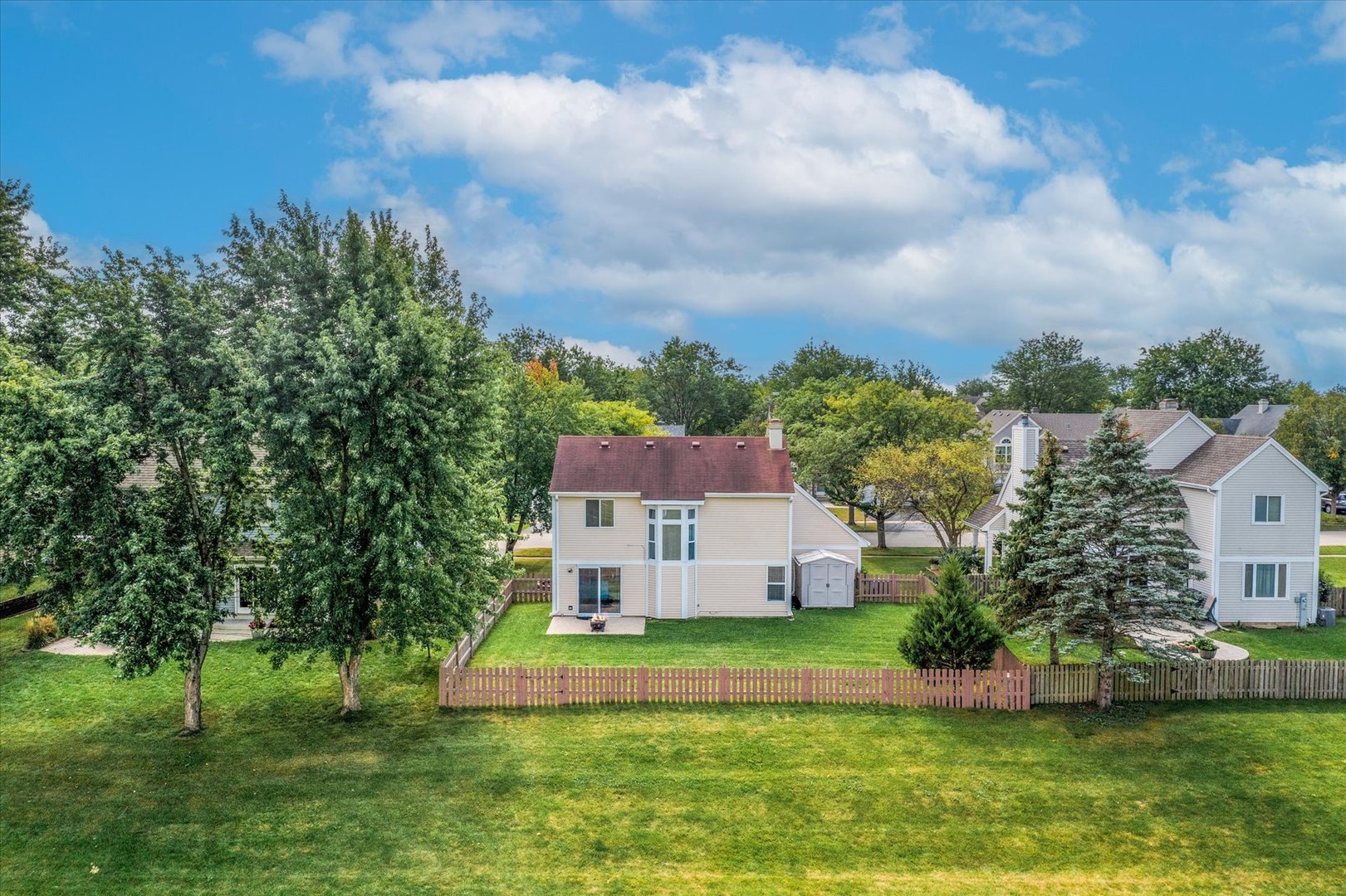 1642 Penny Lane