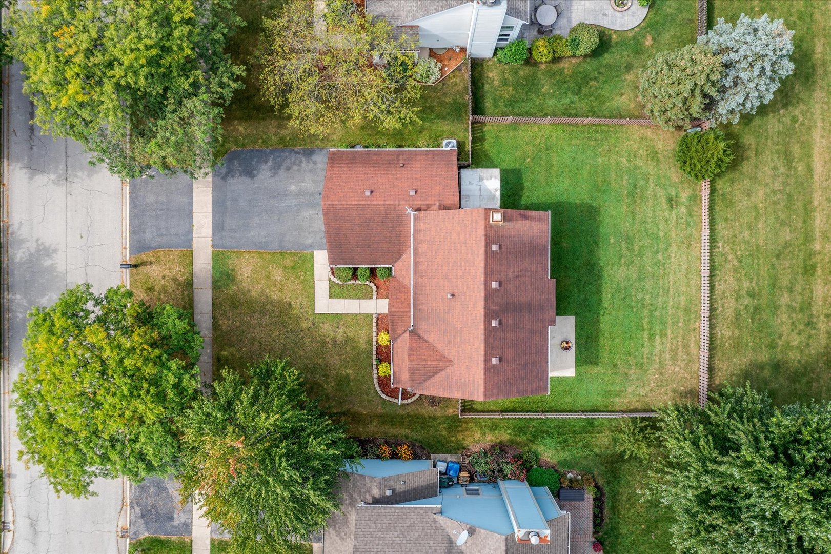 1642 Penny Lane