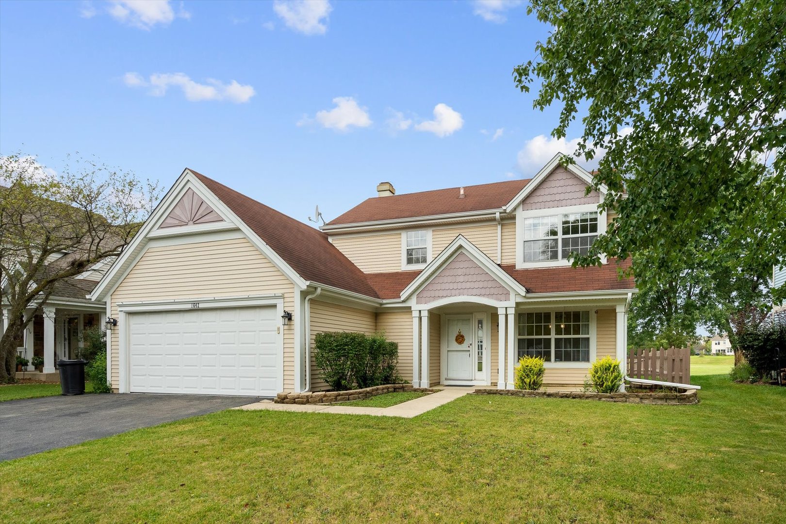 1642 Penny Lane