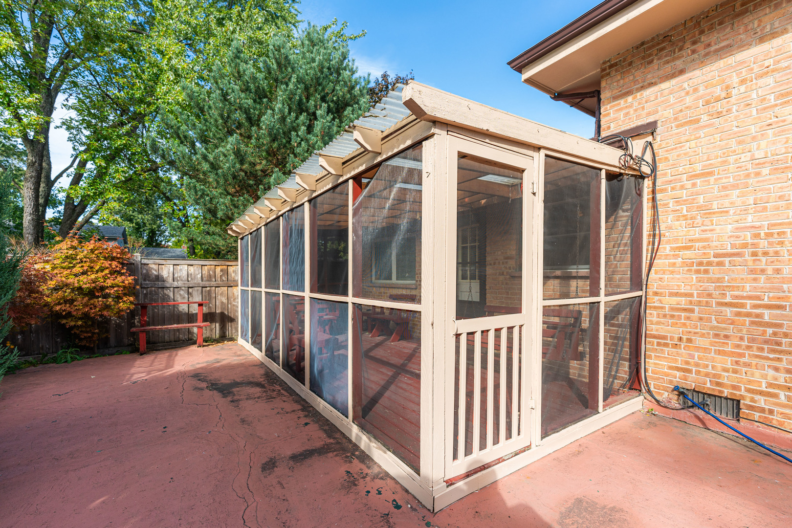 1800 N Iris Drive