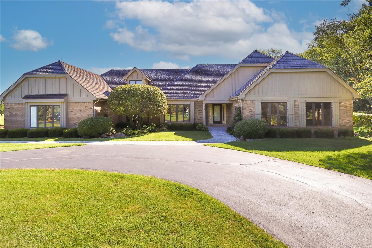 7 Windsor Court