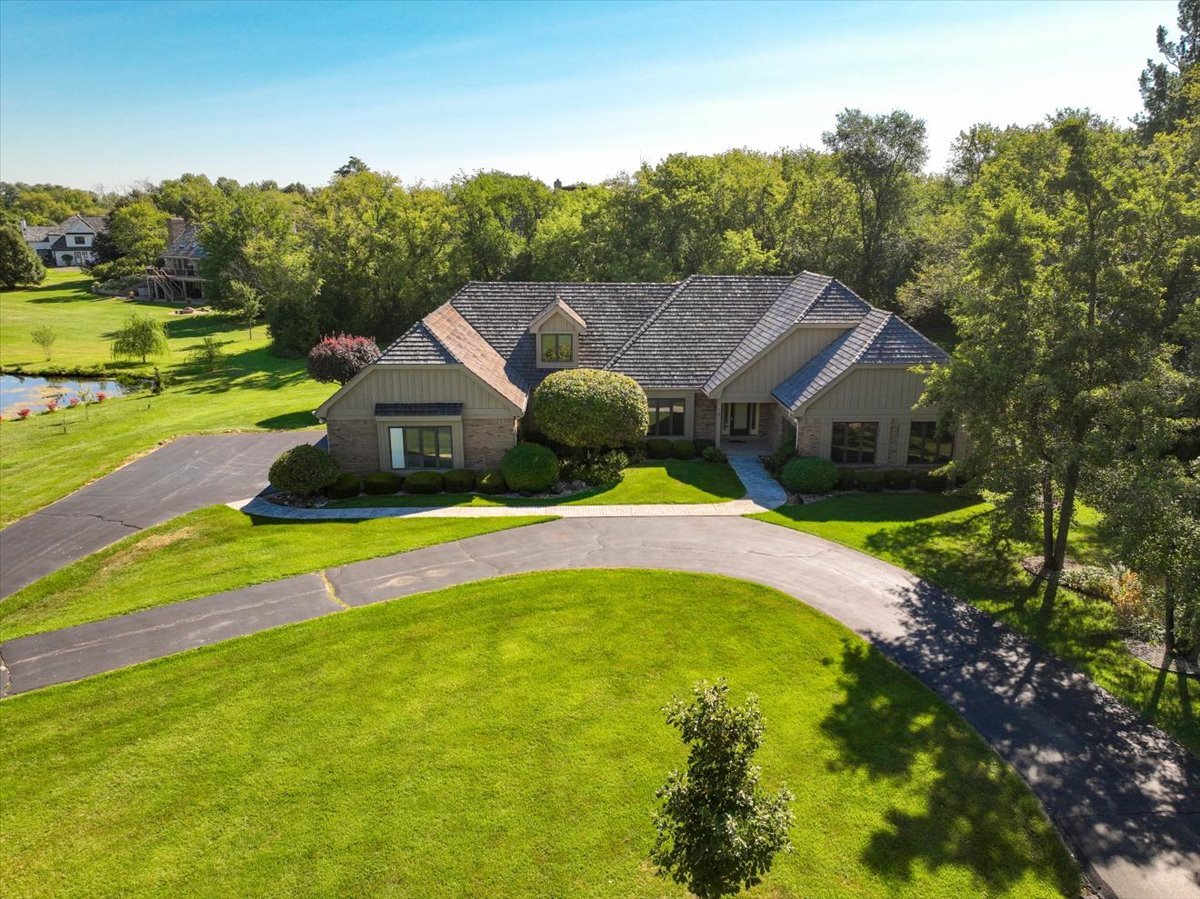 7 Windsor Court