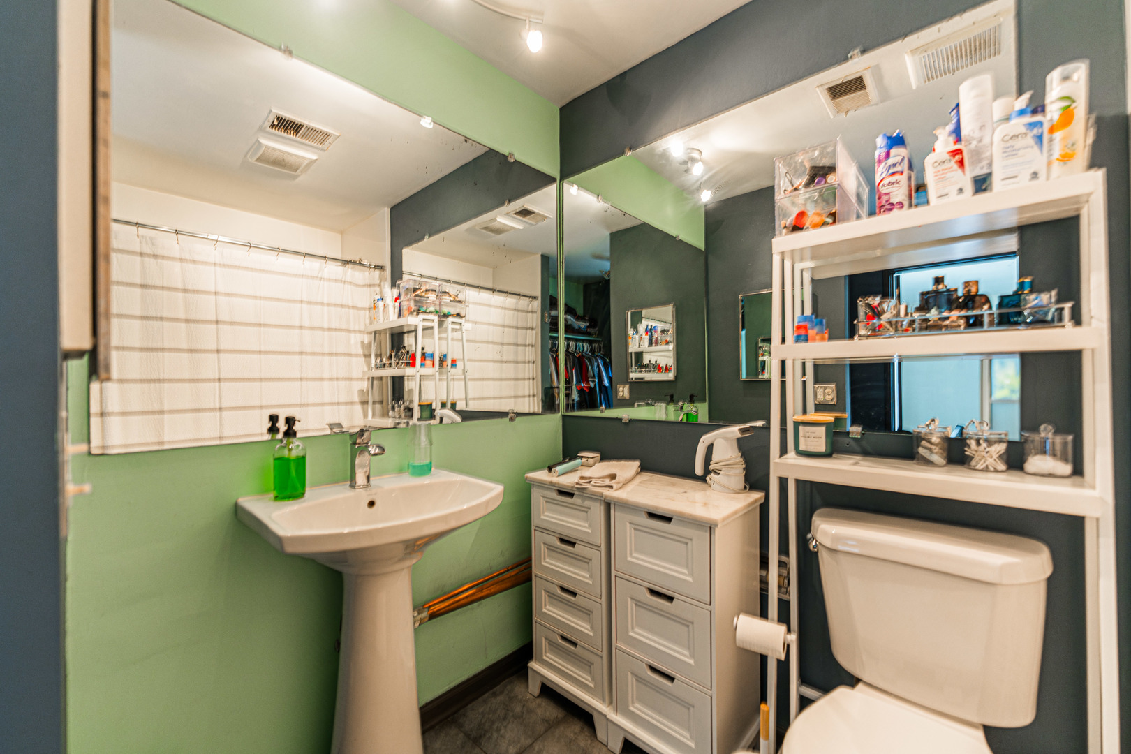 2821 Hobson Road Unit: 8