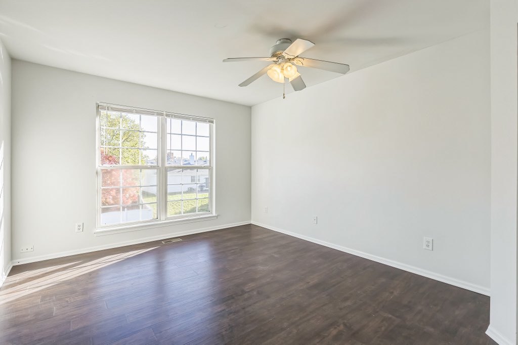 409 Newport Circle