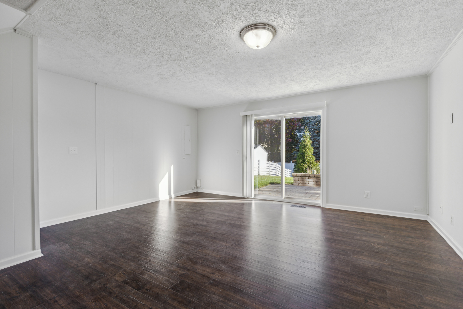409 Newport Circle