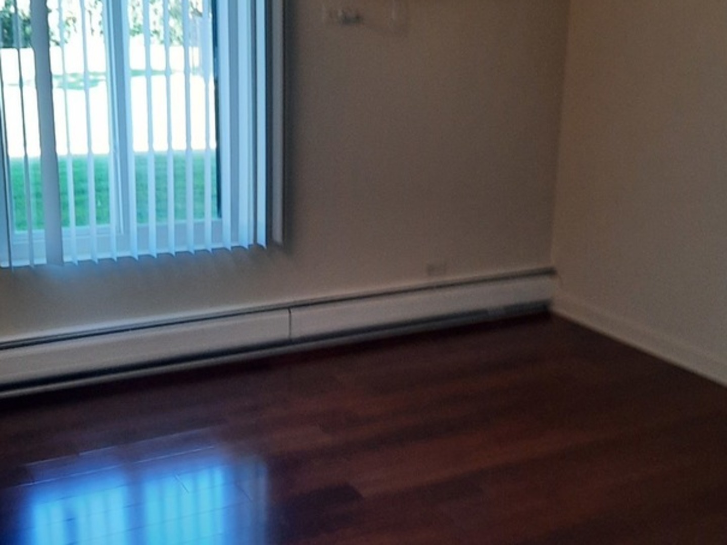 300 W Fullerton Avenue Unit: 127