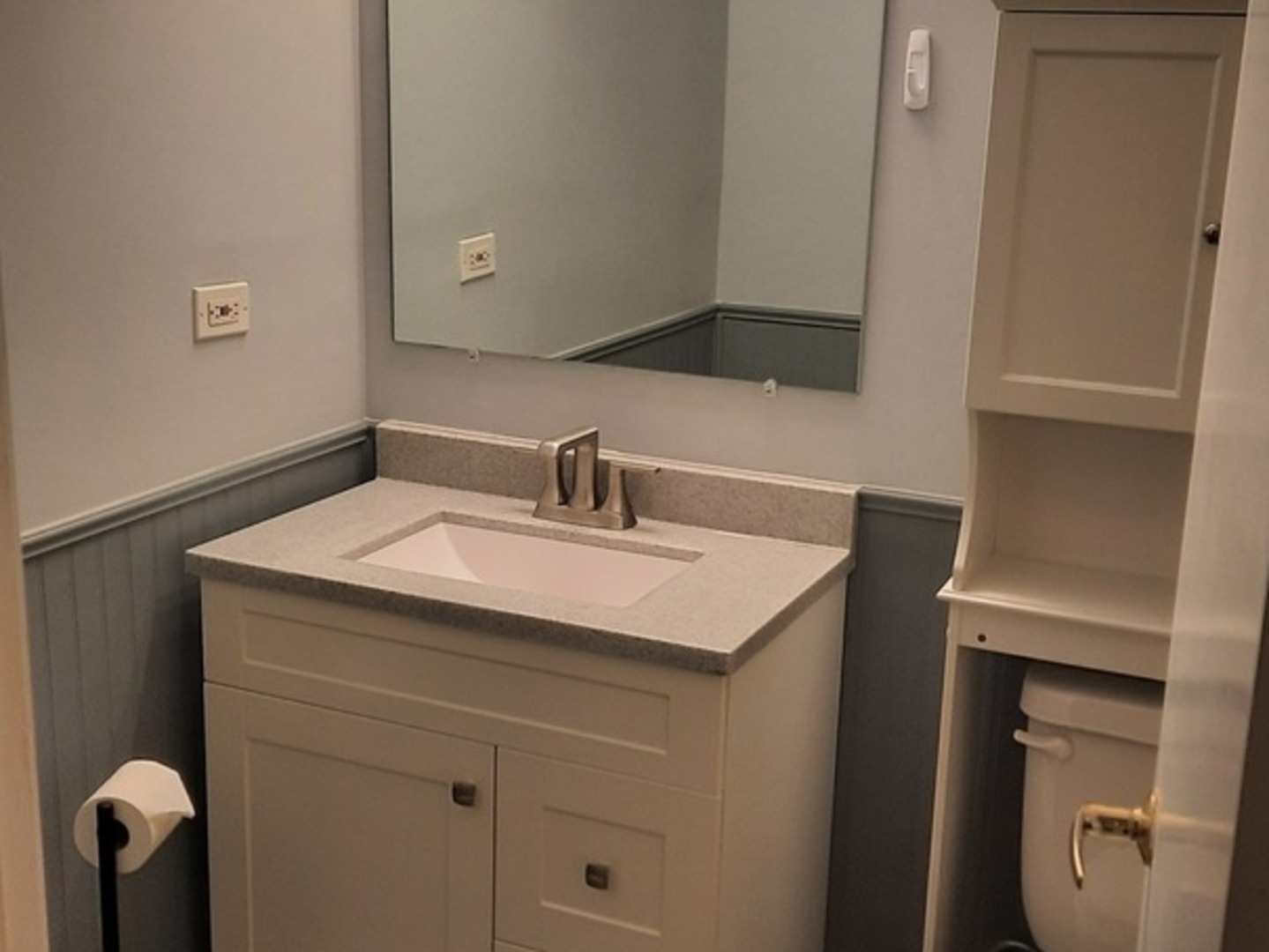 300 W Fullerton Avenue Unit: 127