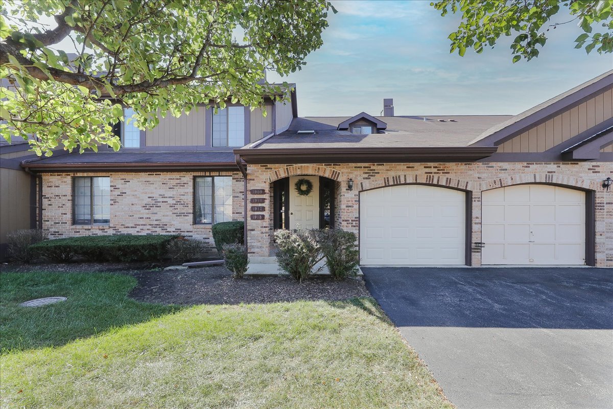 1915 GOLF VIEW Drive Unit: 2B