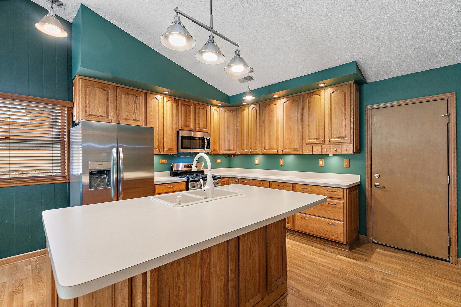 3845 Windjammer Lane