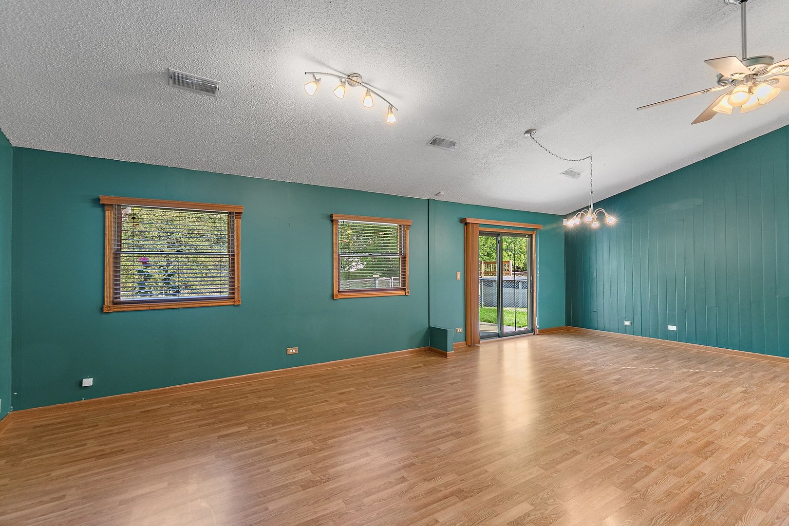 3845 Windjammer Lane