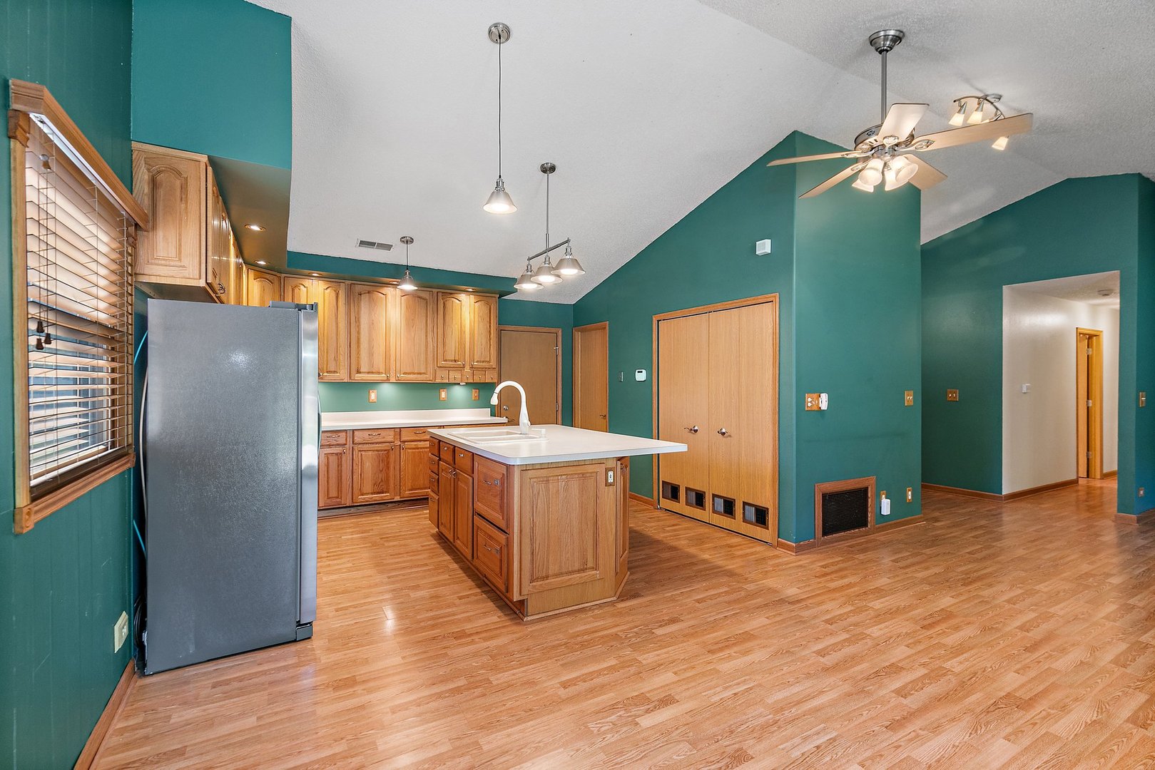 3845 Windjammer Lane