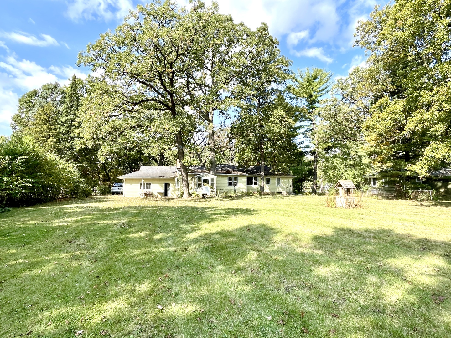 3N100 Lakewood Drive