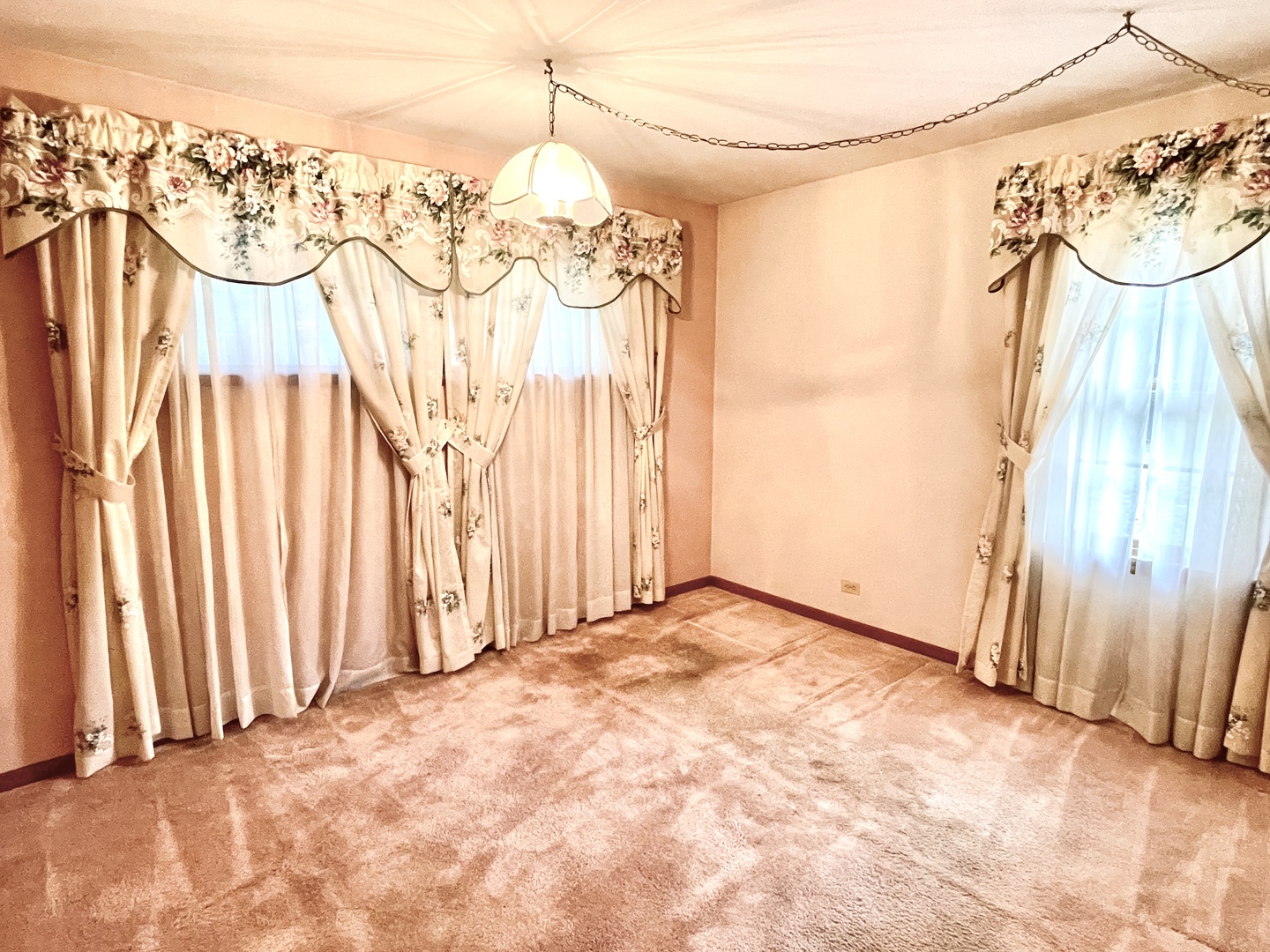 3N100 Lakewood Drive