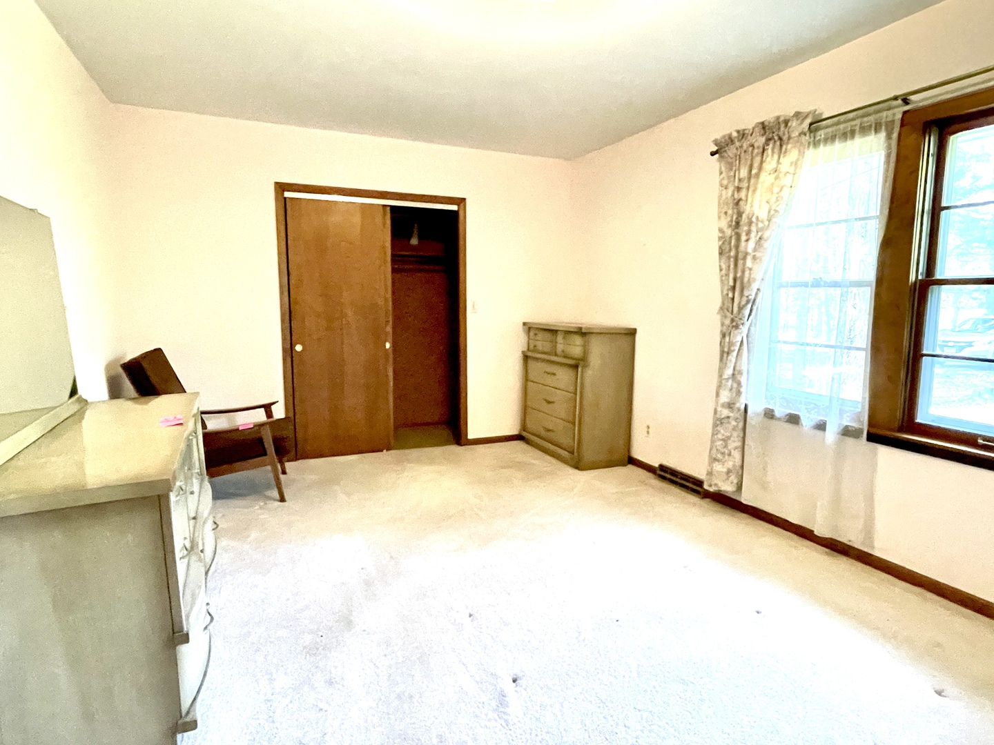 3N100 Lakewood Drive
