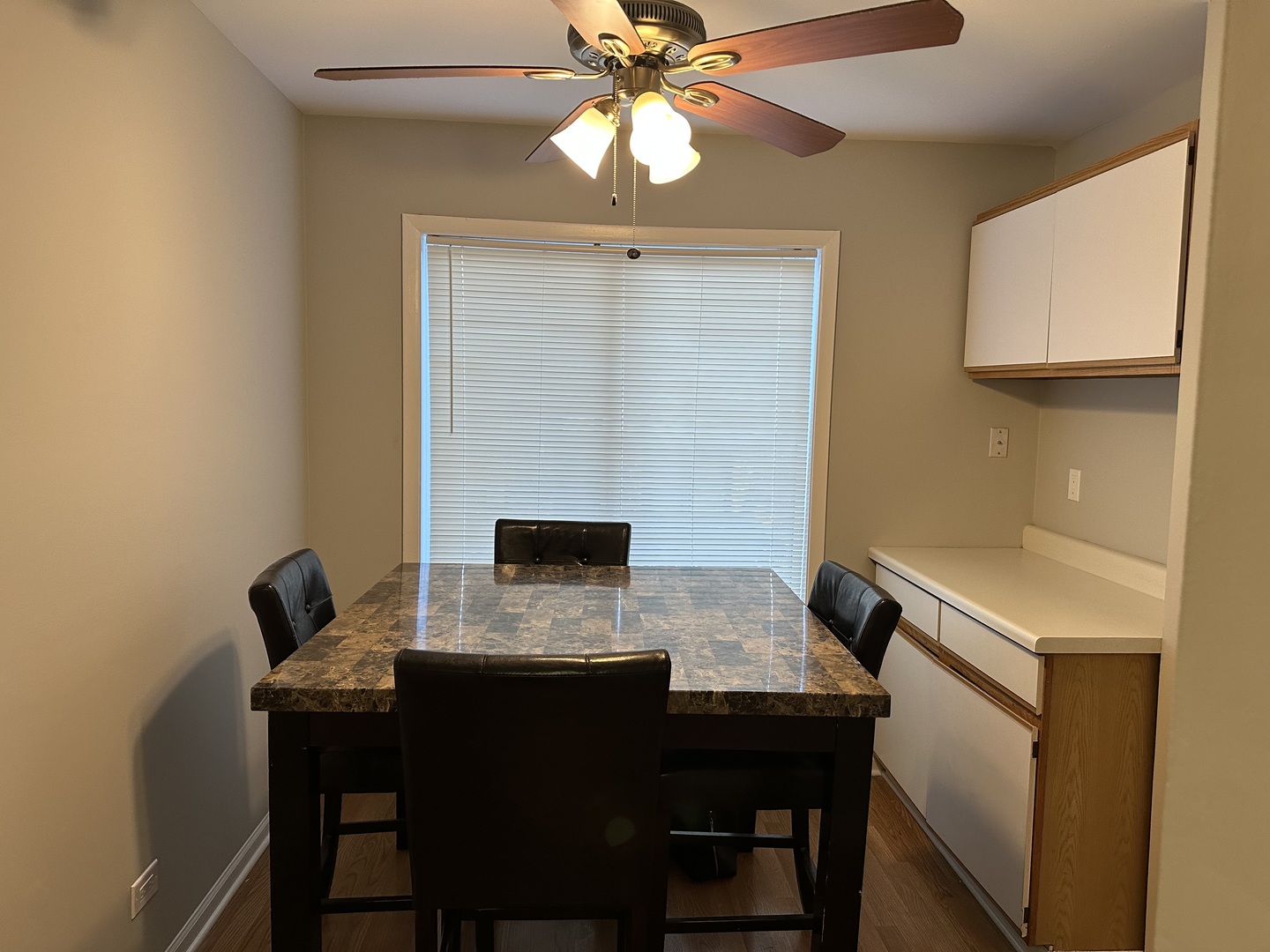 1S218 Ingersoll Lane