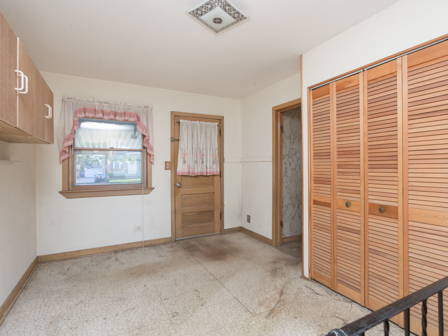 220 E Washington Street