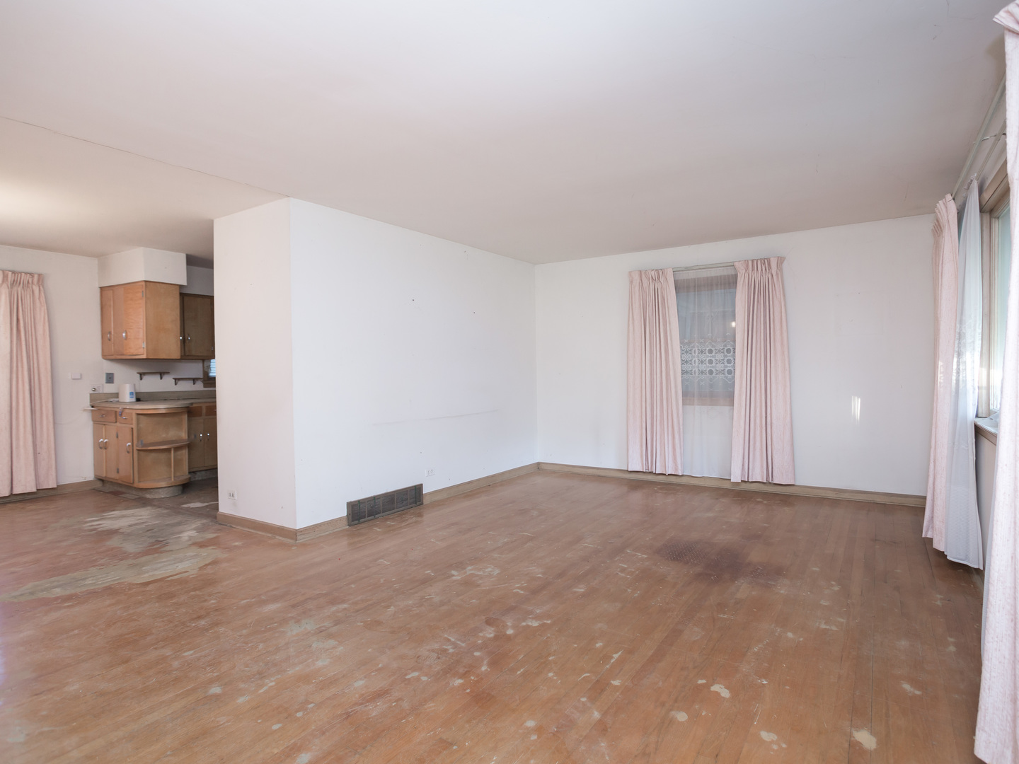 220 E Washington Street