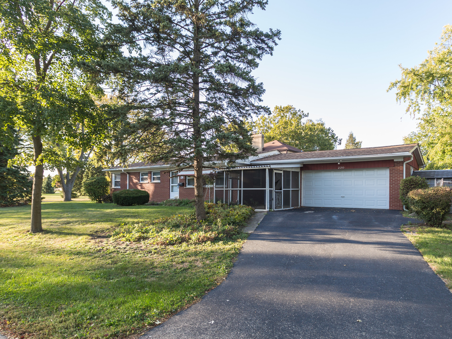 220 E Washington Street