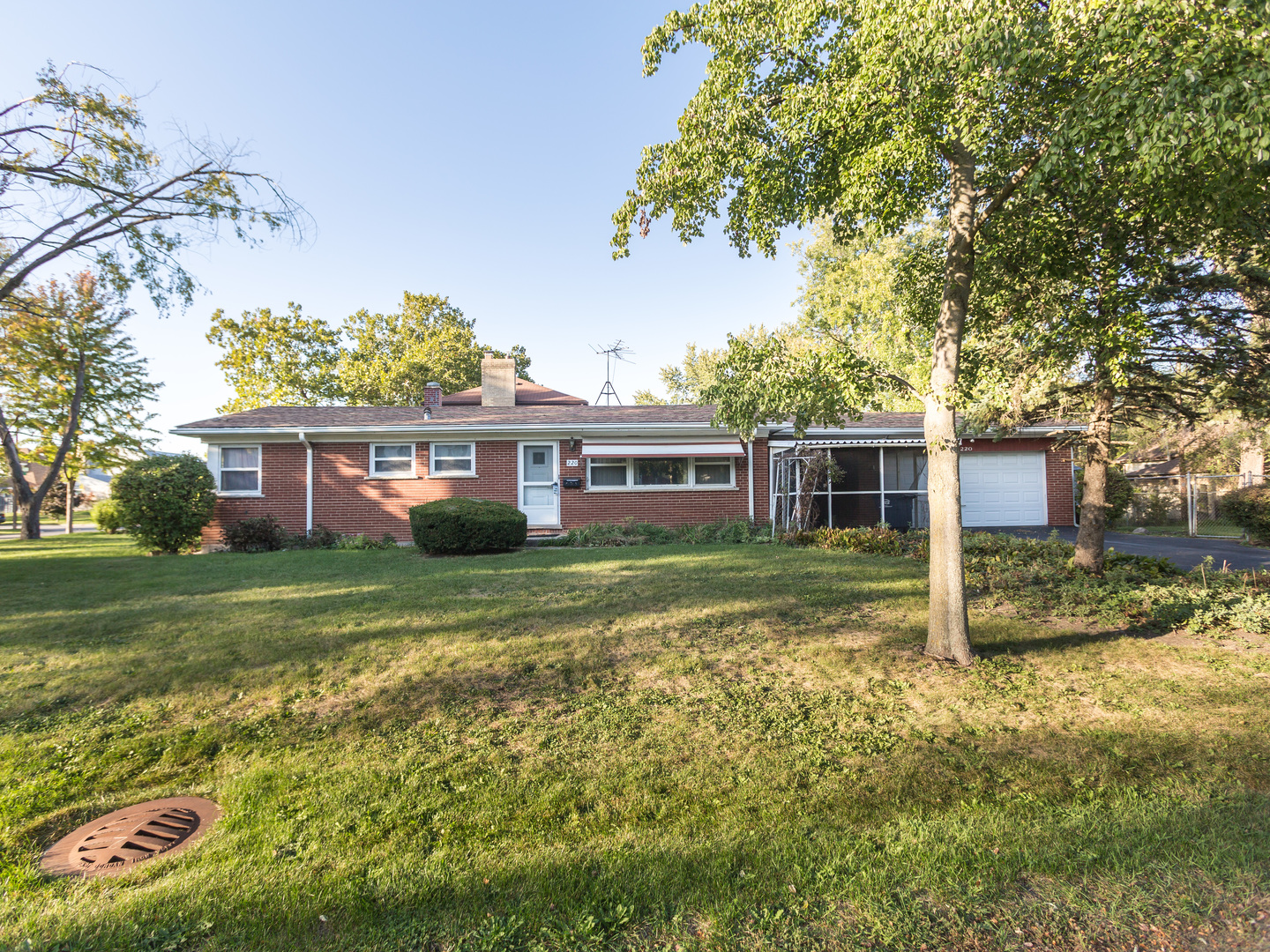 220 E Washington Street