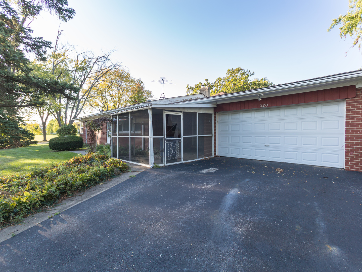 220 E Washington Street