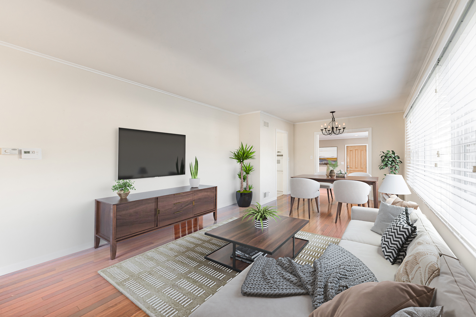 647 E Washington Boulevard