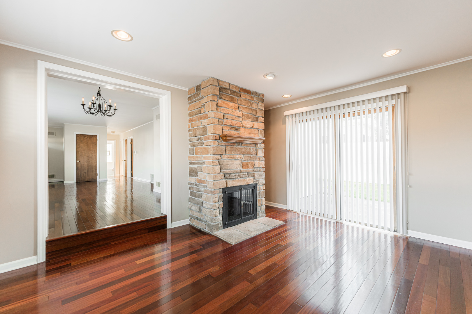 647 E Washington Boulevard