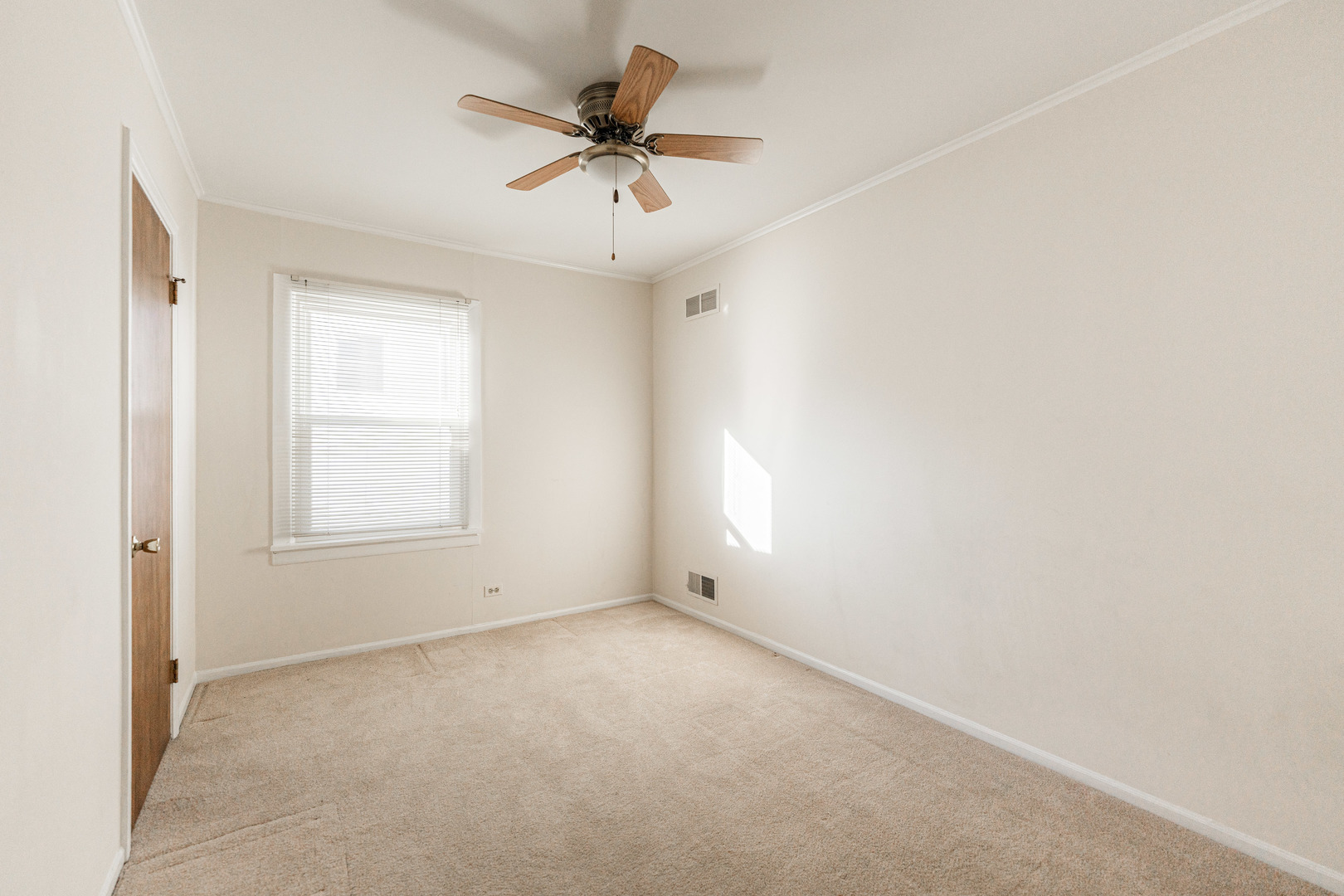 647 E Washington Boulevard