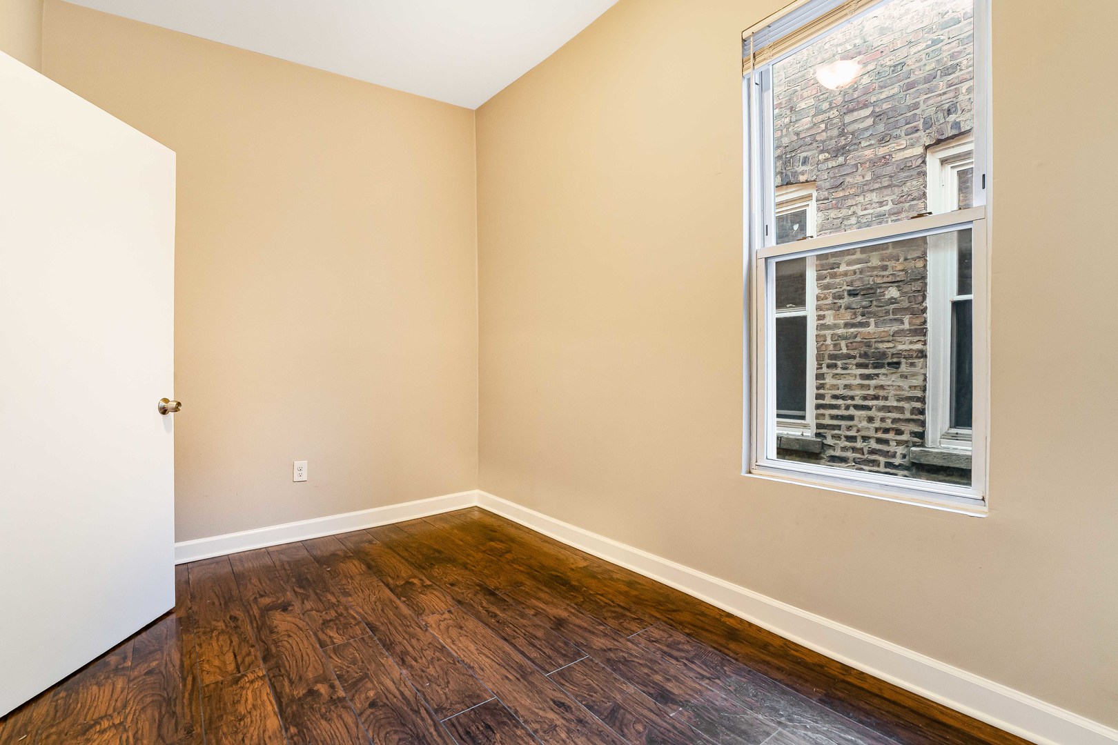 6438 S Eberhart Avenue Unit: 2