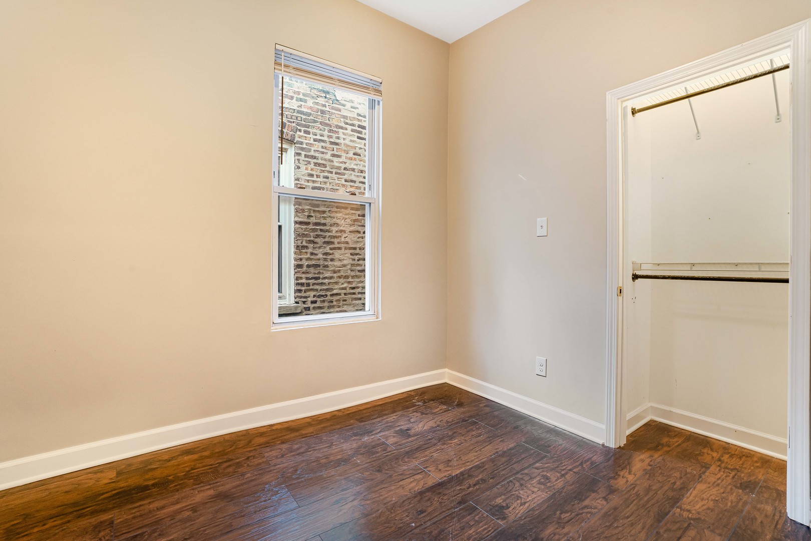 6438 S Eberhart Avenue Unit: 2