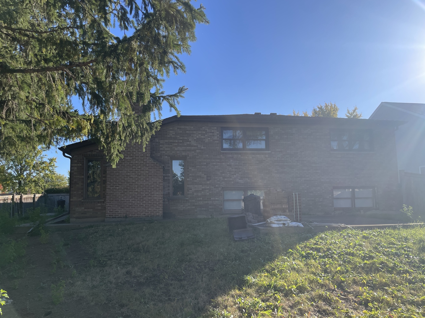 600 Redwood Lane