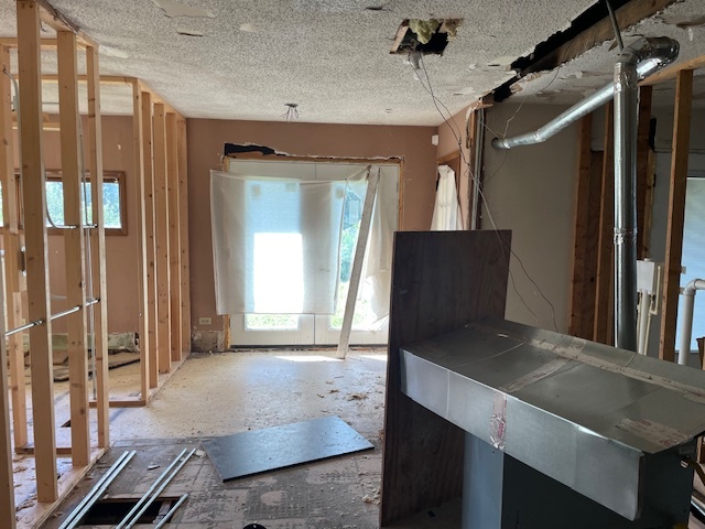 27W465 Manchester Road